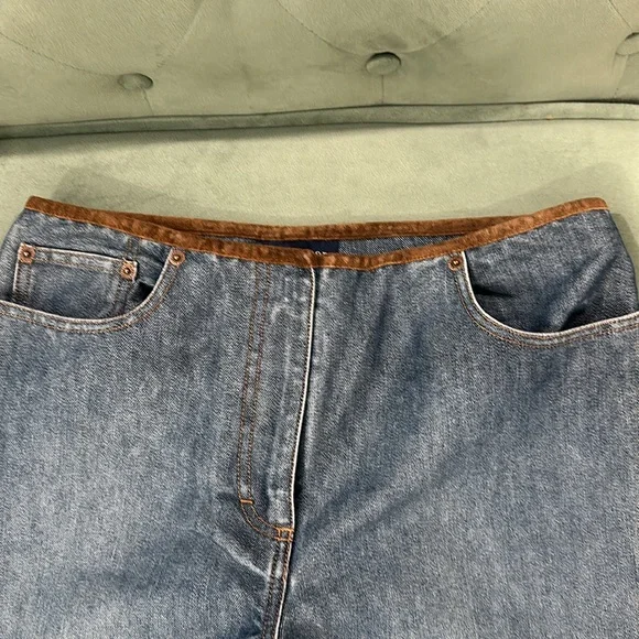 Ann Taylor Blue Jeans with Brown Accent size 6 - Picture 4 of 7